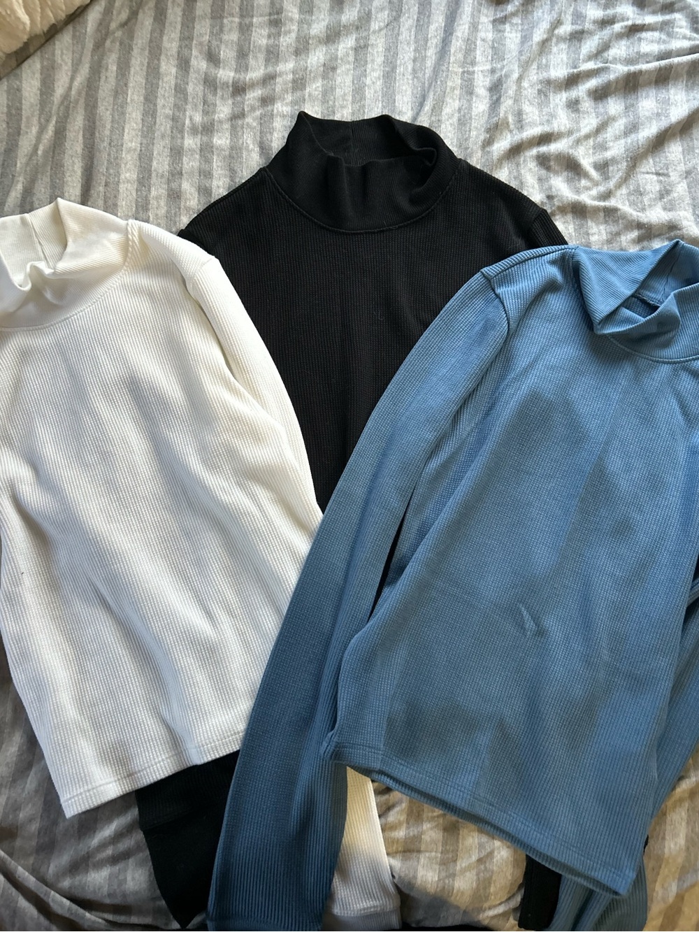 American Eagle Black Ribbed Mock Neck Top